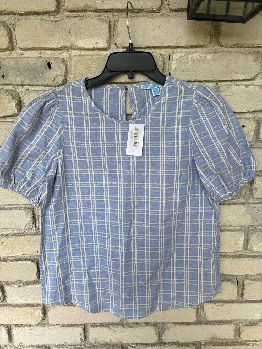 Draper James Light Blue Plaid Puff-Sleeve Women's linen blend Top. NWT
